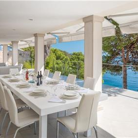 Luxury 6 Bedroom Seafront Villa with pool and Separate Apartment along Secluded Beach near Hvar Town, Sleeps 10-12